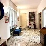 Rent 5 bedroom apartment of 210 m² in Roma