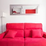 Rent 1 bedroom apartment of 592 m² in Málaga