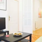 Rent a room of 110 m² in madrid