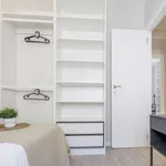 Rent a room of 90 m² in valencia