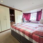 Rent 3 bedroom house in Romford