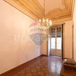 Affitto 5 camera appartamento di 125 m² in Catania