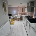 Rent 1 bedroom flat of 88 m² in Hertsmere