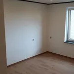 Maison de 350 m² avec 2 chambre(s) en location à Mont