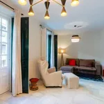 Rent 3 bedroom apartment in seville