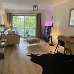 Appartement de 538 m² avec 1 chambre(s) en location à Paris