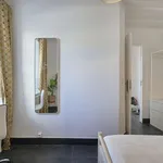 Rent a room in lisbon