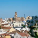 Rent 4 bedroom apartment of 60 m² in Málaga