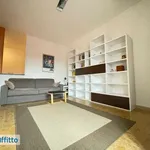 Affitto 2 camera casa di 65 m² in Milan