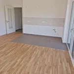 Miete 3 Schlafzimmer wohnung von 82 m² in Dresden