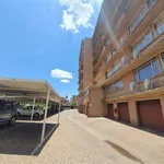 Rent 1 bedroom apartment of 50 m² in Pretoria