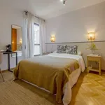 Rent a room of 150 m² in madrid