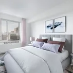 Rent 2 bedroom apartment of 745 m² in Manhattan