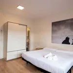 Rent 1 bedroom apartment of 35 m² in Barcelona