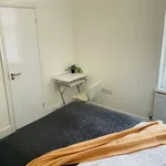 Rent 4 bedroom house in West Midlands