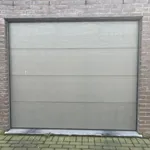 Ruim gelijkvloers appartement met 2 slaapkamers, terras en garage