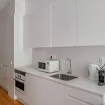 Rent 1 bedroom apartment of 35 m² in Lisbon