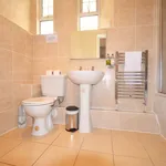 Rent 2 bedroom flat of 45 m² in Torquay