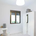 Rent a room of 80 m² in Madrid