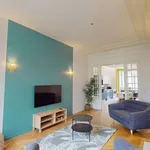 Rent a room of 193 m² in Paris