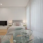 Rent 1 bedroom apartment of 40 m² in Porto