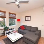 Rent 2 bedroom apartment in St Kilda