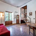 Rent 1 bedroom apartment of 59 m² in Florence