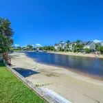 Rent 3 bedroom apartment in Mooloolaba