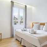 Rent 3 bedroom apartment of 60 m² in Barcelona