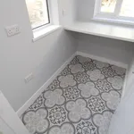 Rent 3 bedroom flat in Wales