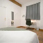 Rent 7 bedroom apartment in Valencia