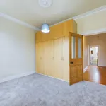 Rent 2 bedroom apartment in Edinburgh