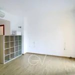 Rent 3 bedroom apartment of 90 m² in Milano