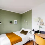  appartement avec 4 chambre(s) en location à Paris