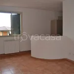 Rent 4 bedroom apartment of 90 m² in Fabro