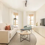 Rent 1 bedroom apartment of 61 m² in Málaga