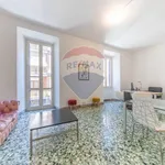 Rent 5 bedroom apartment of 130 m² in Roma