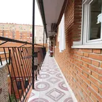 Rent a room of 80 m² in madrid