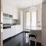 Rent 3 bedroom apartment of 110 m² in Milano