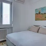 Rent 4 bedroom apartment of 50 m² in Milan