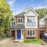 Rent 4 bedroom house in Elmbridge