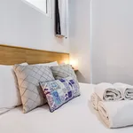 Rent 2 bedroom apartment of 60 m² in Lisbon