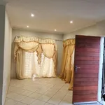 Rent 3 bedroom house of 436 m² in Soweto