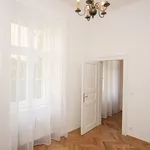 Pronajměte si 3 ložnic/e byt o rozloze 84 m² v Prague