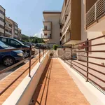 Affitto 6 camera appartamento di 127 m² in Cefalù