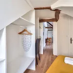 Rent 2 bedroom apartment of 28 m² in Paris