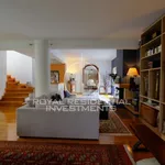 Rent 4 bedroom apartment of 360 m² in Greece