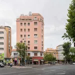 Rent a room of 140 m² in Madrid