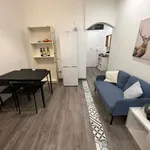 Rent a room of 100 m² in madrid