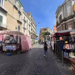 Rent 1 bedroom apartment of 25 m² in Napoli